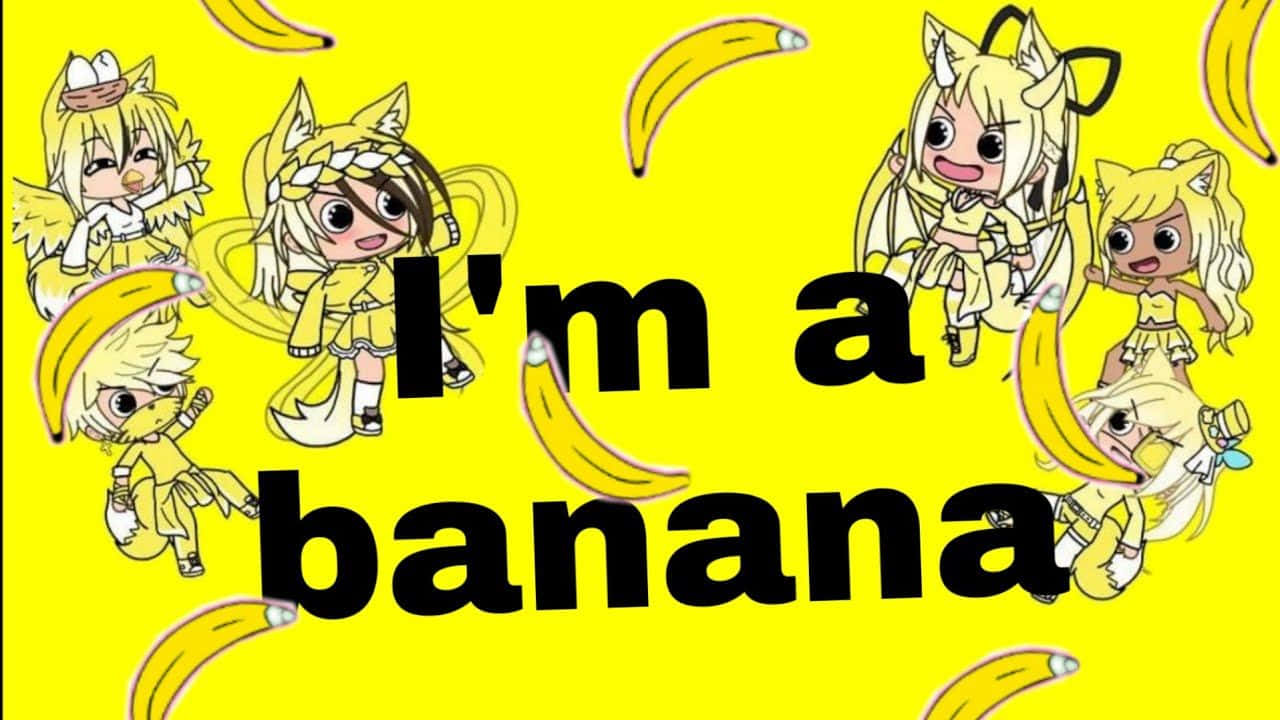 Gacha Life Funny 桌布 壁紙 — 卡通角色穿著香蕉主題服裝和配飾，在明亮的黃色背景上圍繞粗體文字漂浮。