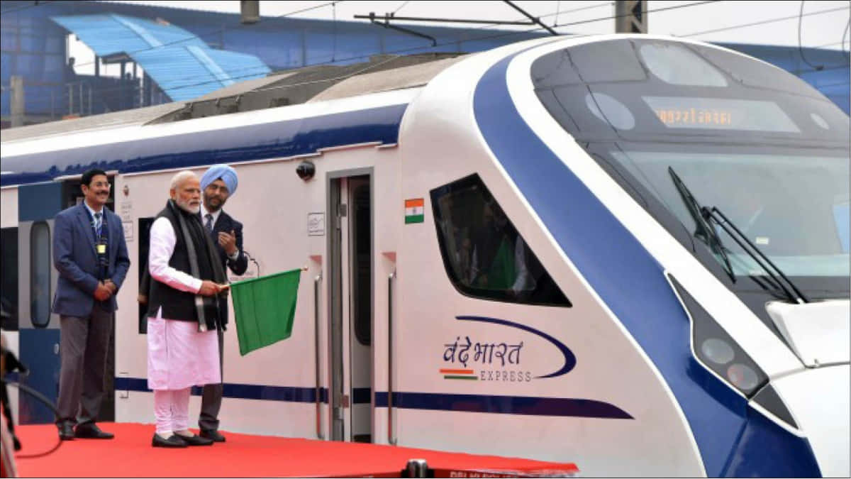 Indian Railway 桌布 壁紙 — 印度總理在現代化火車站揮動綠旗，為Vande Bharat Express列車揭幕。