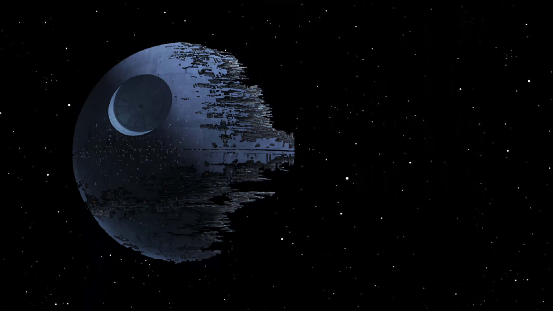 Death Star 桌布 壁紙 — 受損的死星在深空中隱現，背景是星空，帶有黑暗不祥的氣息。