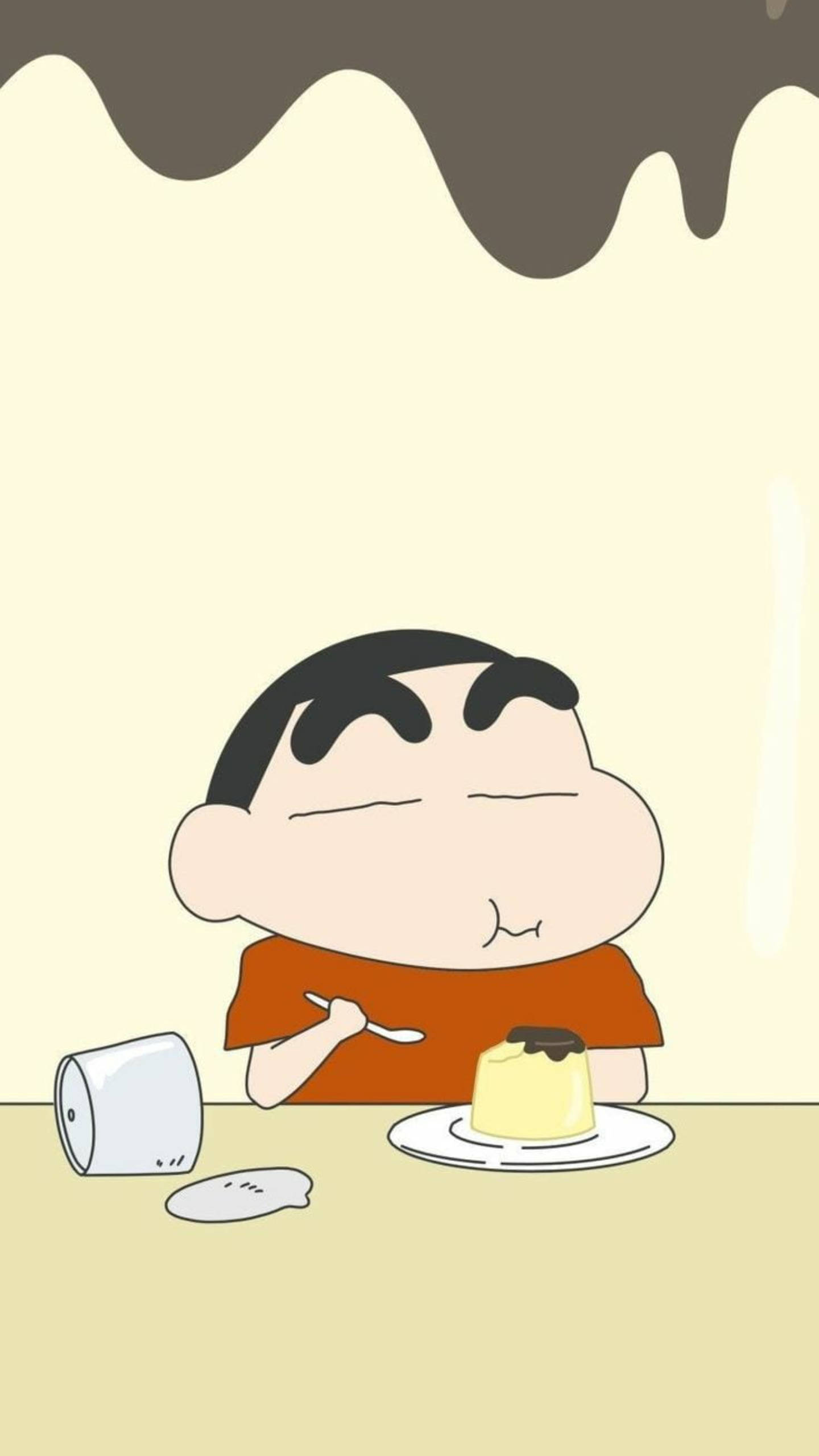 shinchan 桌布 壁紙 — 可愛卡通男孩開心吃著巧克力醬布丁，旁邊有一個打翻的杯子。