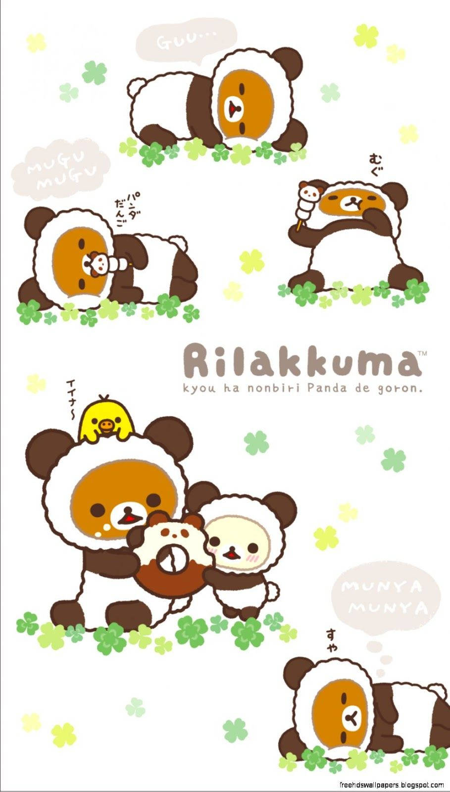 懶懶熊 桌布 壁紙 — 可愛的Rilakkuma熊貓穿著毛絨白色服裝，在綠色三葉草叢中睡覺和玩耍，並有對話氣泡。