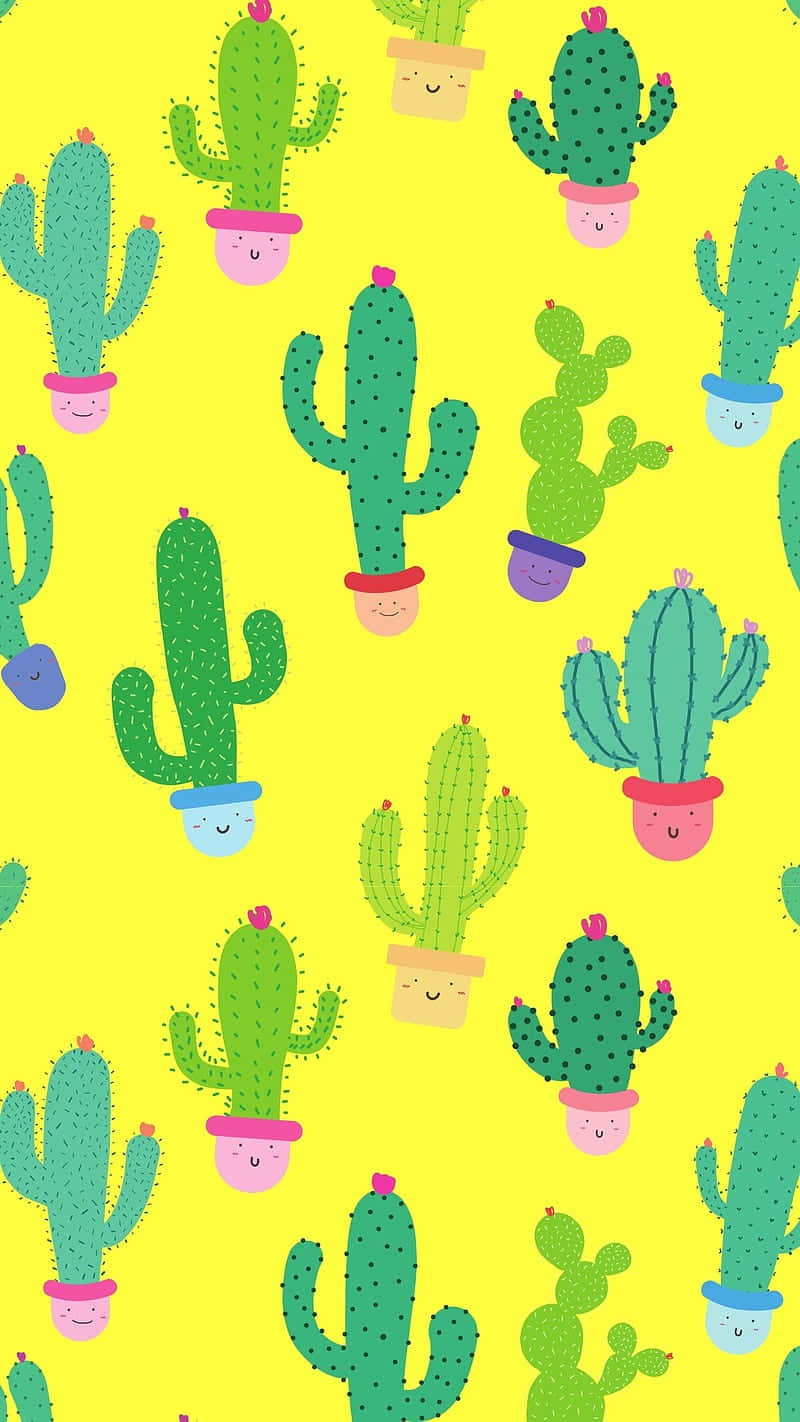 Cactus 桌布 壁紙 — 可愛的卡通仙人掌，帶著笑臉，種在彩色花盆中，在明亮的黃色背景上重複出現。