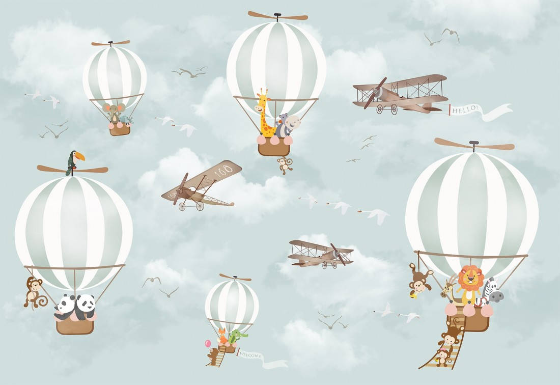 Hot Air Balloon 桌布 壁紙 — 可愛的卡通動物乘坐條紋熱氣球和復古雙翼飛機，飛過柔和的粉彩天空，有蓬鬆的雲朵。