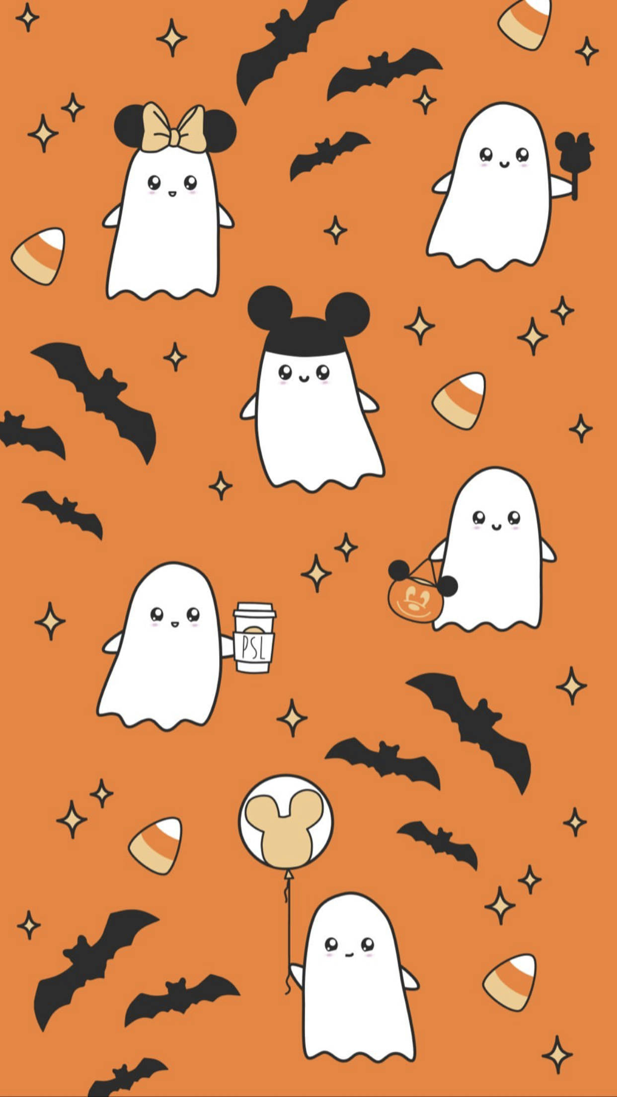 Cute Disney Halloween 桌布 壁紙 — 可愛的卡通幽靈帶著米奇耳朵，在蝙蝠、糖果玉米和閃光之間漂浮在橙色萬聖節背景上。