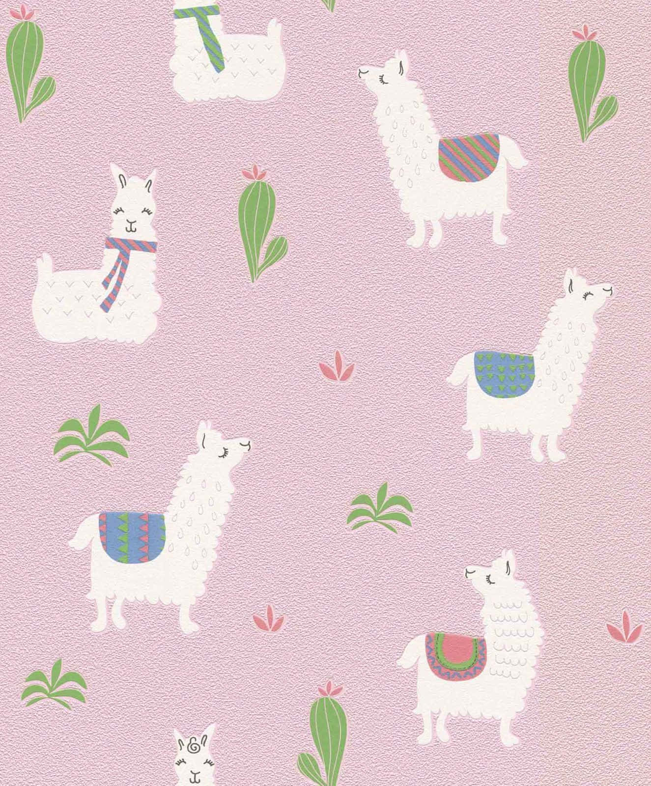 Cute Llama 桌布 壁紙 — 可愛的白色羊駝，披著彩色毯子，綠色仙人掌散落在柔軟的粉紅色紋理背景上。