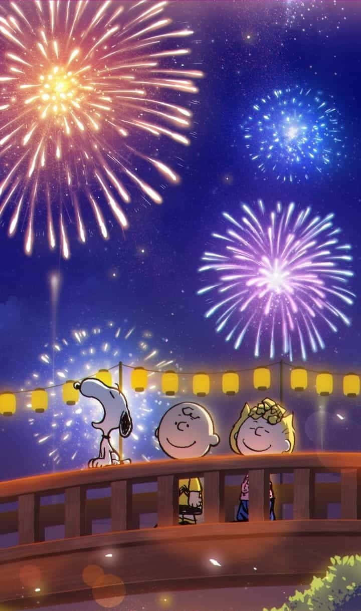 史努比和朋友們晚上在橋上看煙火。 — 史努比 壁紙