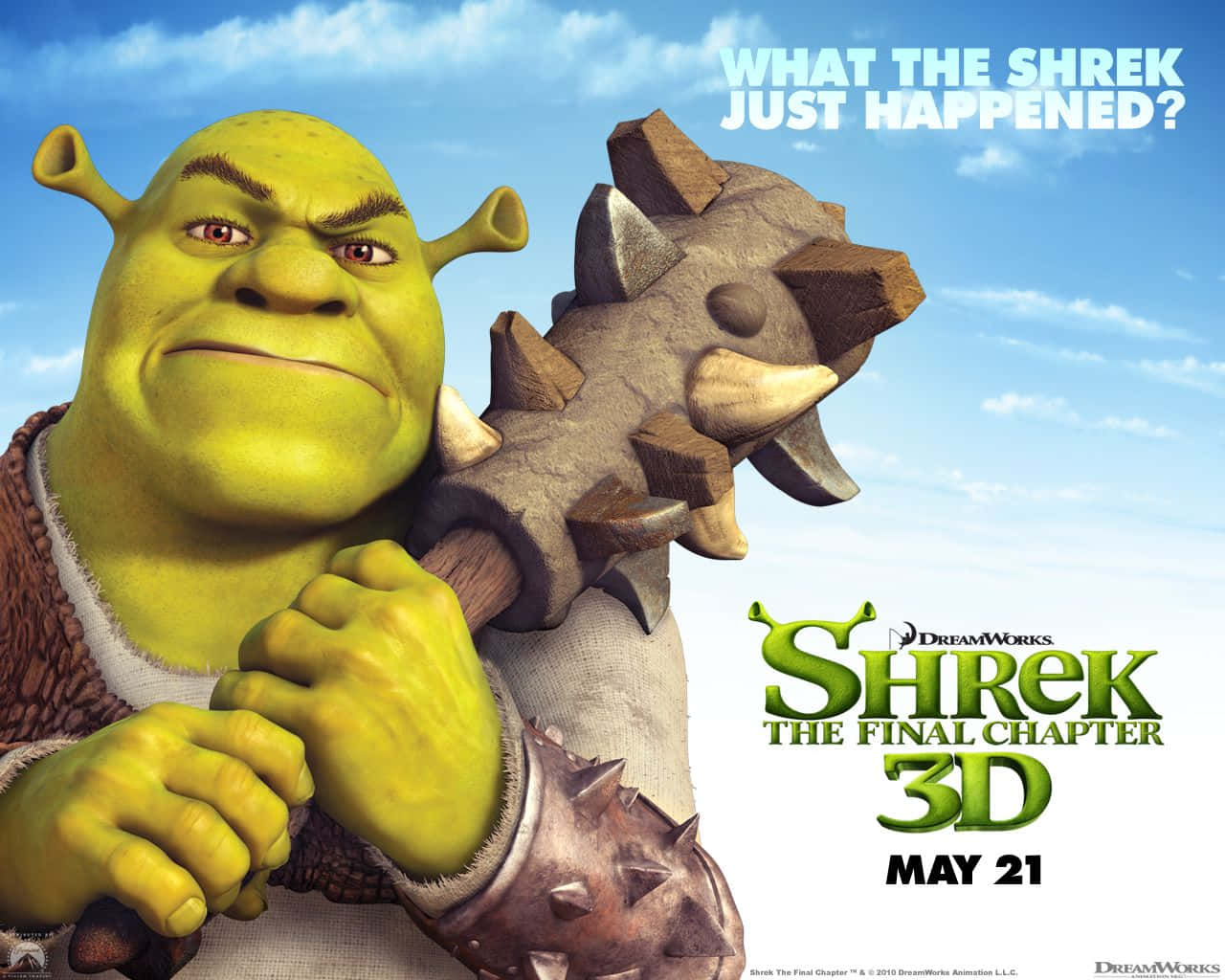 Shrek Funny 桌布 壁紙 — 史瑞克在明亮的藍天下，握著他的尖刺棍棒，表情不高興。