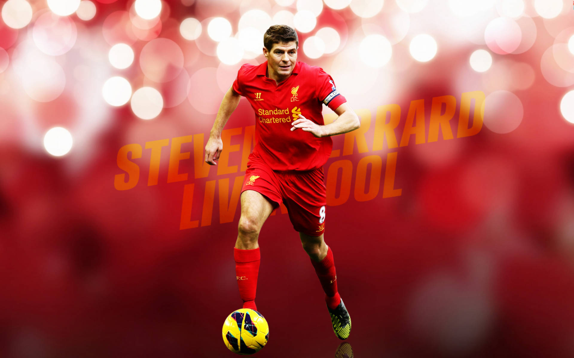 Steven Gerrard 桌布 壁紙 — 史蒂芬·傑拉德身穿紅色利物浦球衣，在鮮紅色散景背景下盤帶一個黃色足球。