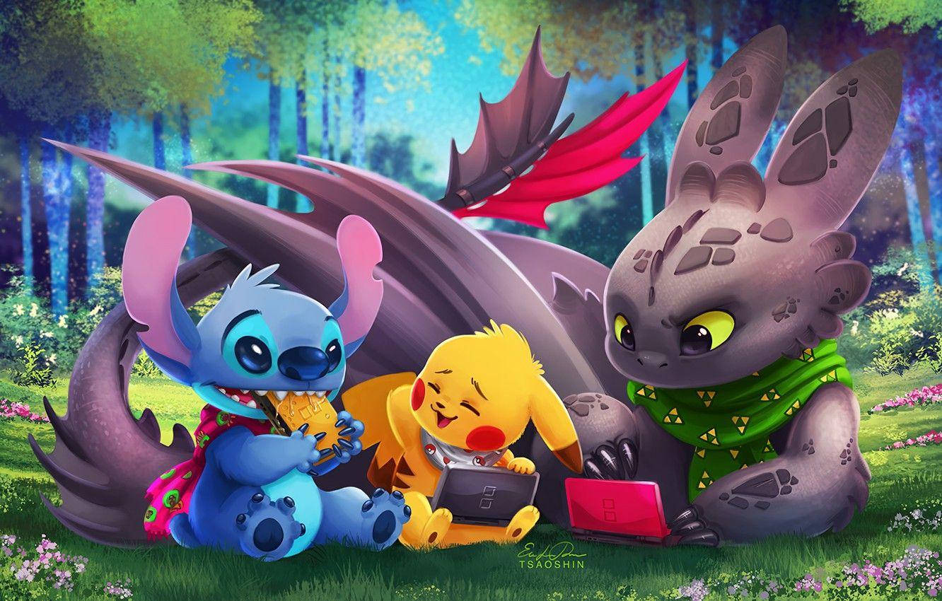 stitch 3d 桌布 壁紙 — 史迪奇、皮卡丘和沒牙仔一起坐在森林空地，享受零食並在掌上遊戲機上玩電子遊戲。