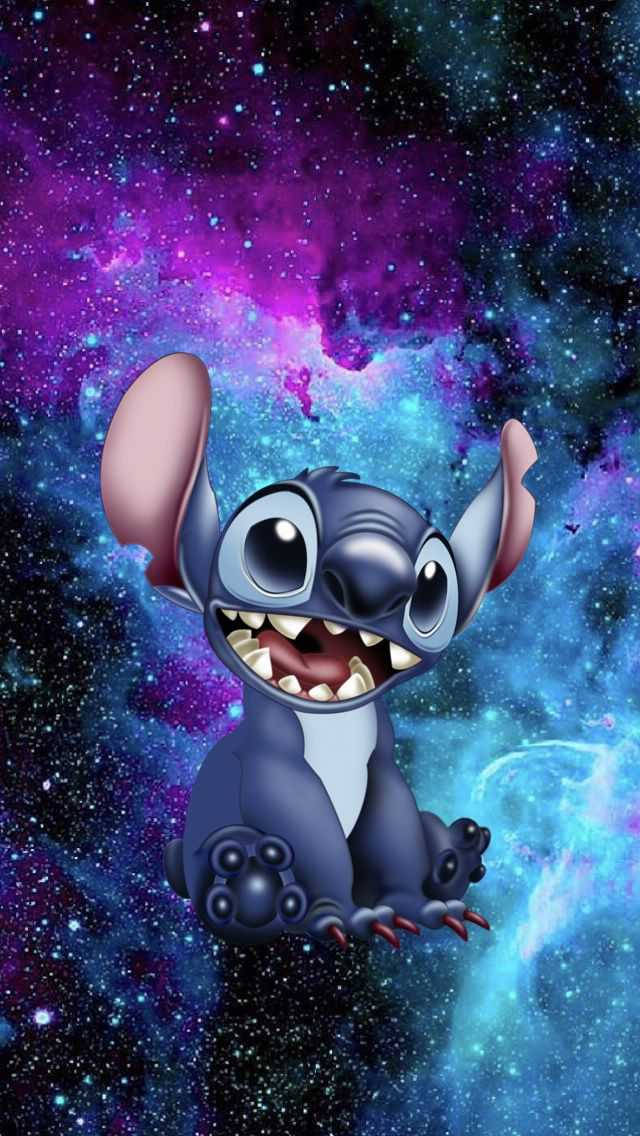 stitch 3d 桌布 壁紙 — 史迪奇在充滿活力的宇宙星雲（紫色、藍色和星空）中快樂地漂浮。