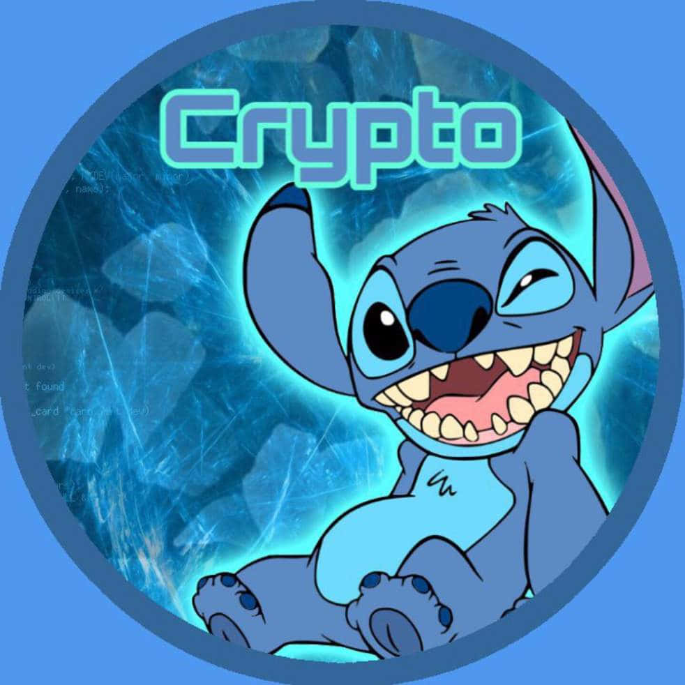 Stitch Profile 桌布 壁紙 — 史迪奇在發光的藍色數位背景上咧嘴大笑，帶有「Crypto」文字。