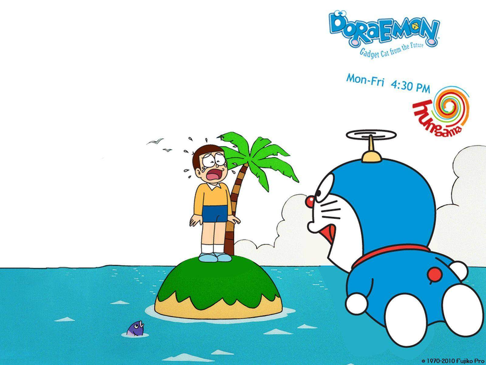 Doraemon And Nobita 桌布 壁紙 — 哆啦A夢和大雄在一個熱帶小島上，有棕櫚樹和海洋中的一條小魚。