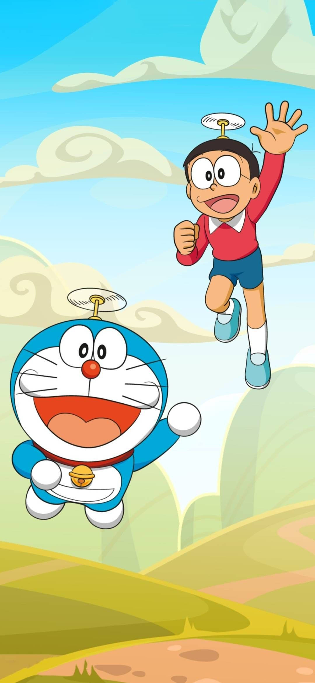 Doraemon 桌布 壁紙 — 哆啦A夢和大雄在綠色景觀上空，歡快地飛過有旋轉雲朵的明亮天空。
