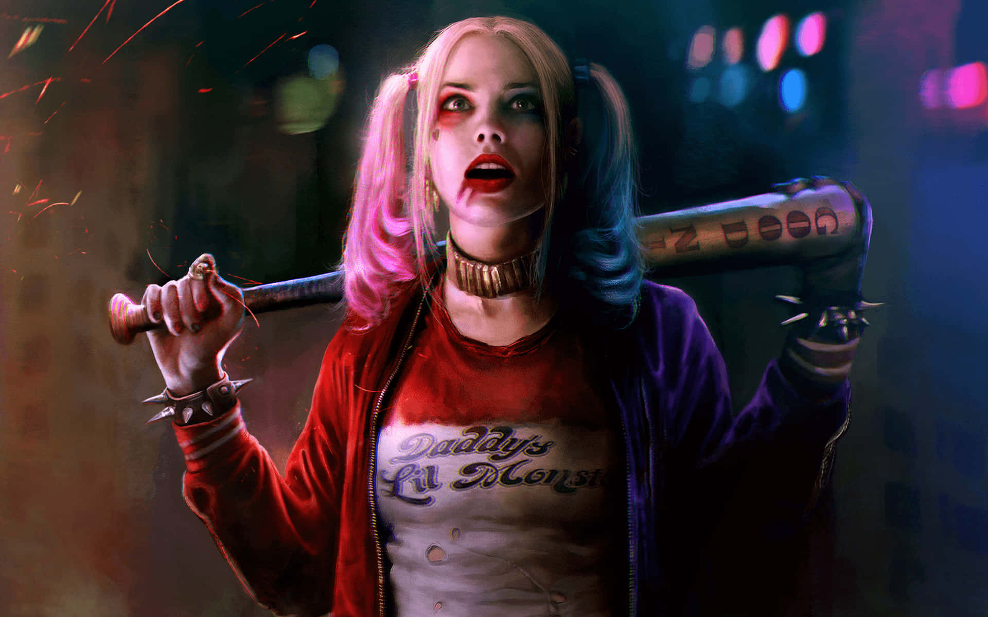 The Suicide Squad 桌布 壁紙 — 哈莉·奎茵挑釁地站在霓虹燈照亮的城市小巷中，手持棒球棍，周圍火花四濺。