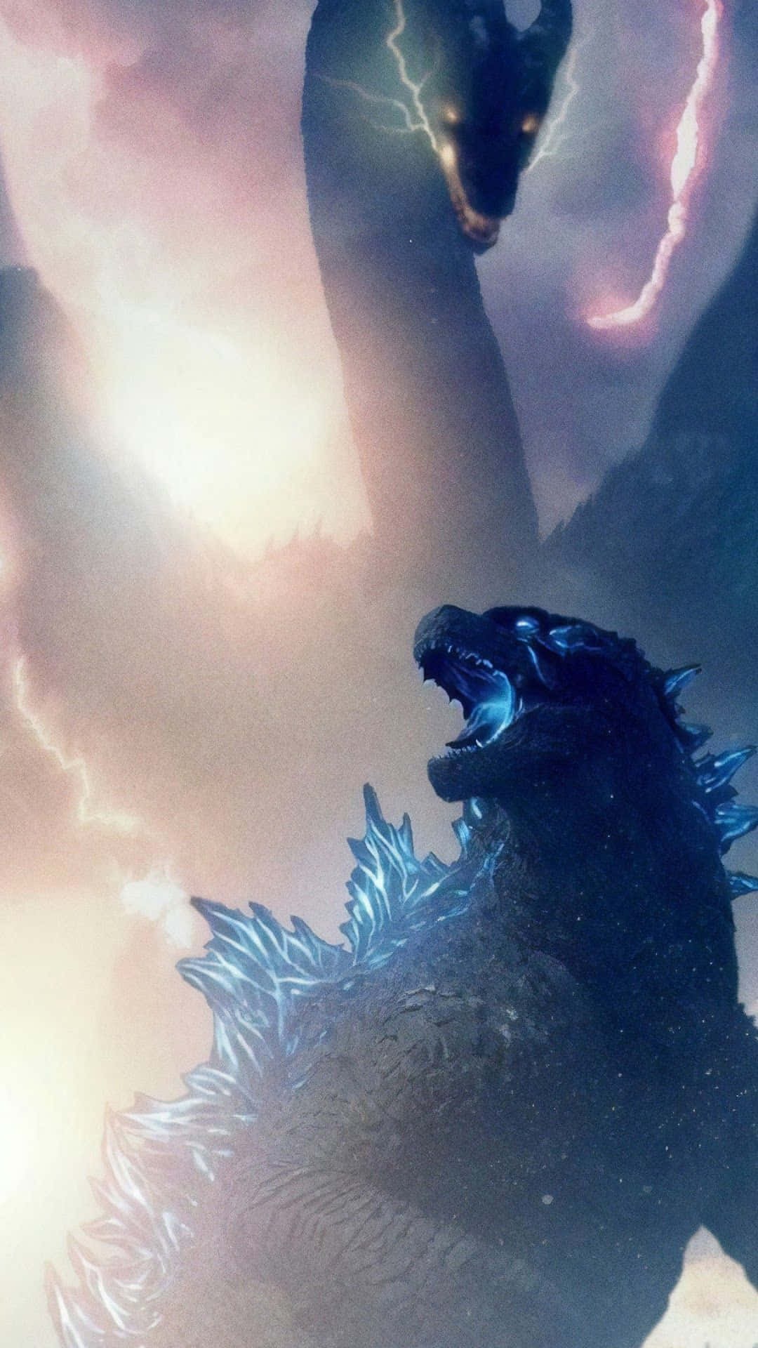 King Ghidorah 桌布 壁紙 — 哥吉拉挑釁地咆哮，而一條擁有發光眼睛和閃電的巨大蛇在暴風雨的天空中逼近。