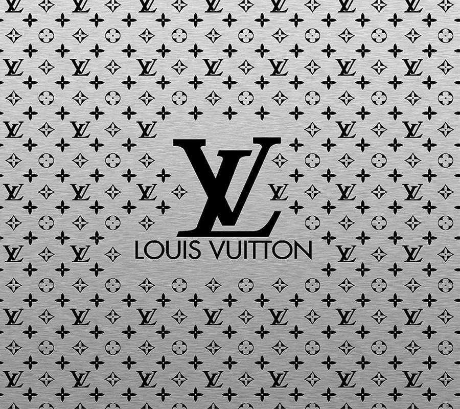 路易威登 桌布 壁紙 — 單色 Louis Vuitton 字母組合圖案，採用拉絲金屬質感，中央放置粗體標誌。