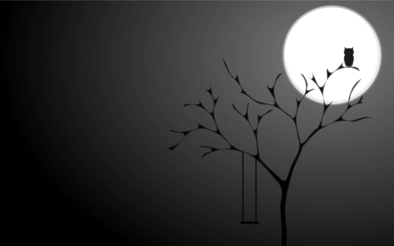 貓頭鷹 桌布 壁紙 — 單色夜空下，一棵光禿禿的樹上棲息著一隻貓頭鷹，襯托著發光的滿月，形成鮮明的剪影。