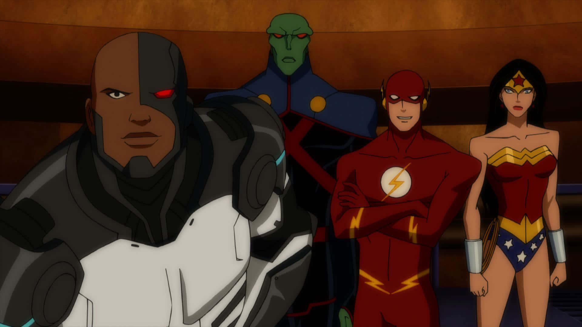 Justice League Doom 桌布 壁紙 — 四位超級英雄角色（鋼骨、火星獵人、閃電俠、神力女超人）一起站在一個光線昏暗、木牆的房間裡。