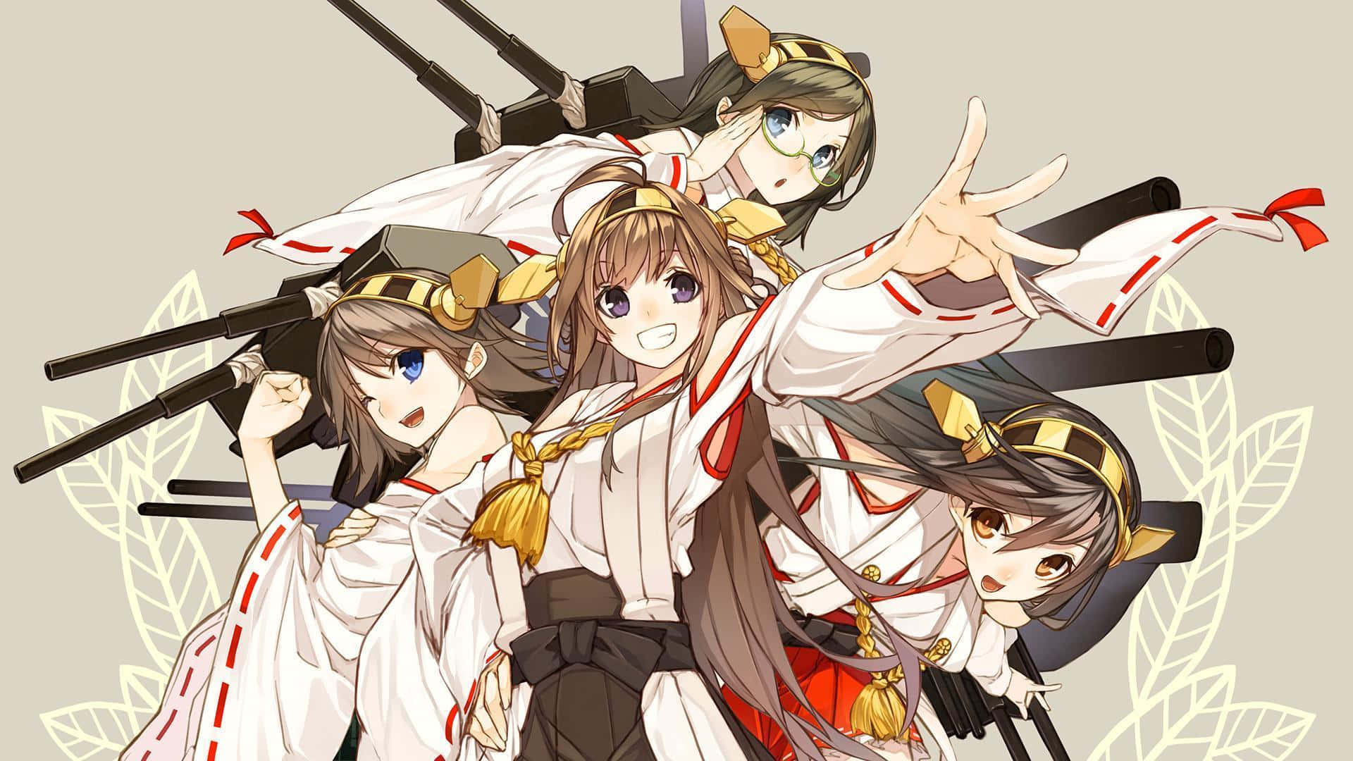 Kantai Collection 桌布 壁紙 — 四位開朗的動畫少女穿著巫女服裝，在帶有葉子圖案的米色背景前，拿著船炮俏皮地擺姿勢。