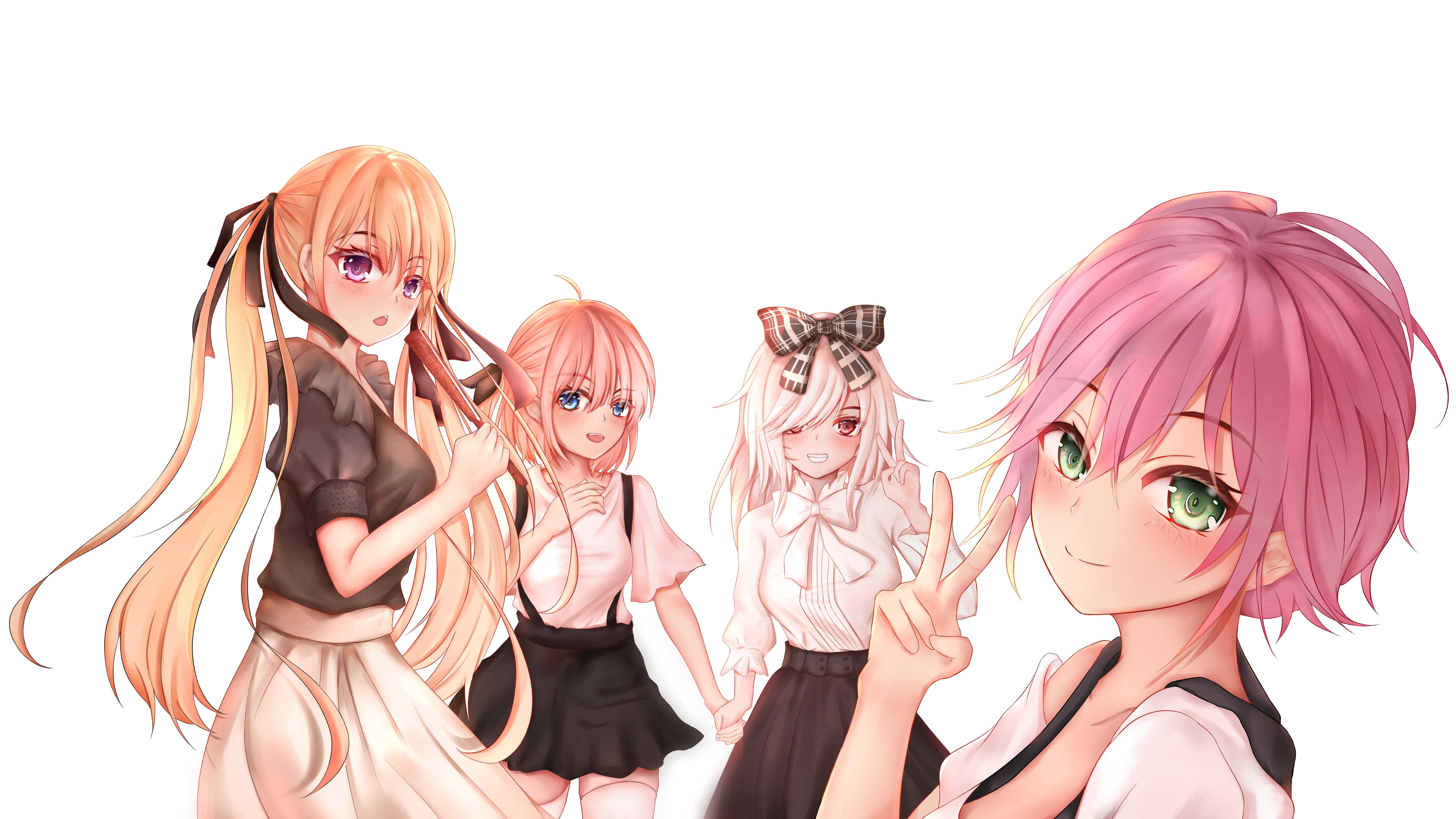 A 桌布 壁紙 — 四個動漫女孩穿著校服，在純白色背景前開心地擺姿勢，頭髮是柔和的粉彩色。