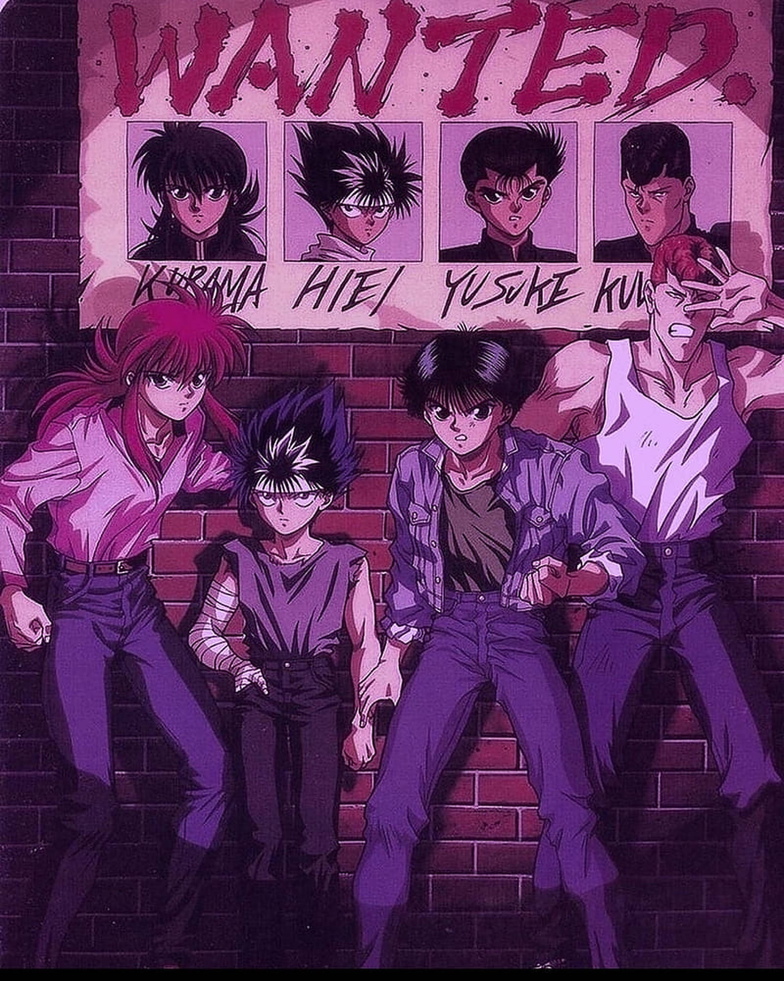 yuyu hakusho 桌布 壁紙 — 四個動漫角色在紫色燈光昏暗的小巷中，挑釁地站在印有他們臉孔的通緝海報下方。