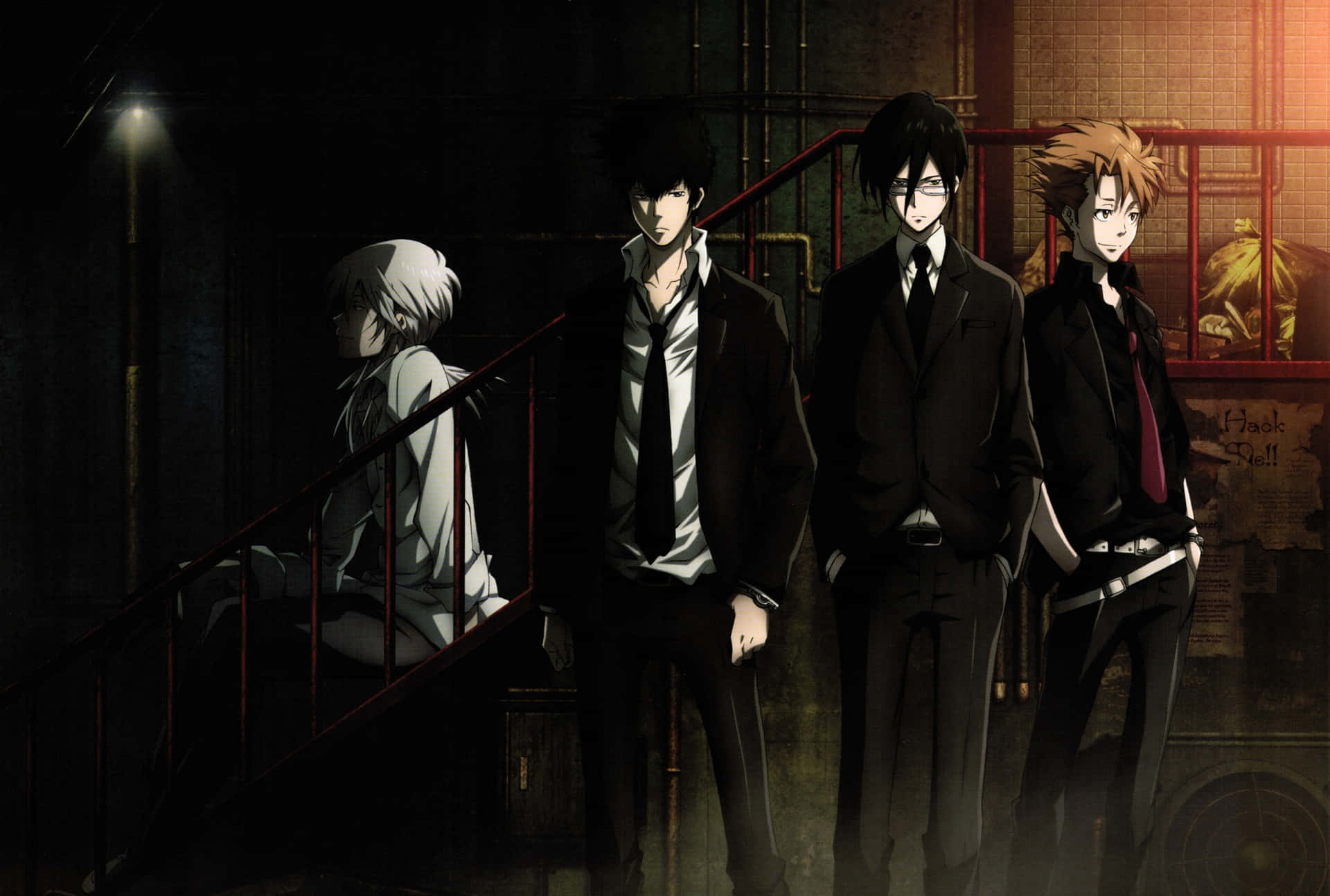 Thriller Anime 桌布 壁紙 — 四個動漫角色身穿深色西裝，站在光線昏暗的工業樓梯上，樓梯有紅色欄杆，頭頂一盞燈投射出戲劇性的陰影。