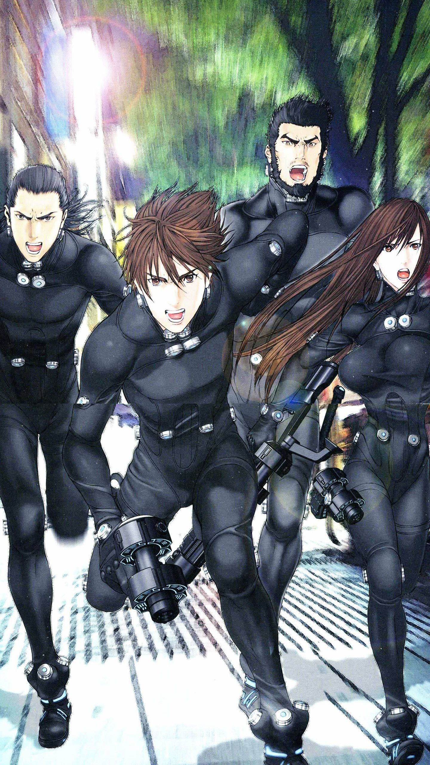 Gantz 桌布 壁紙 — 四個動漫角色身穿黑色戰術裝備，在夜晚發光的森林中帶著兇猛表情向前衝刺。