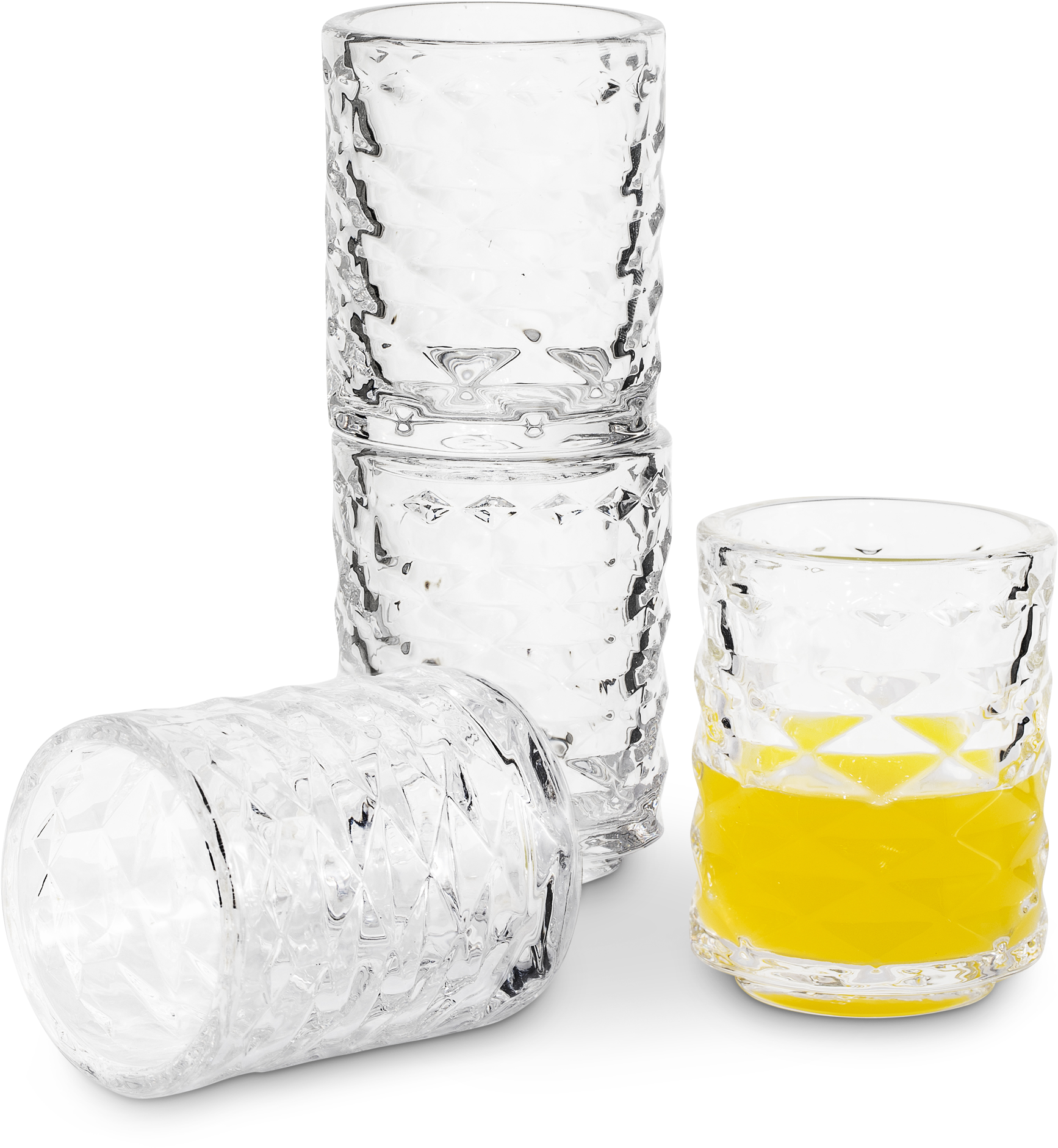 Product 桌布 壁紙 — 四個帶紋理的玻璃杯，一個傾倒，一個裝滿黃色液體，背景為鮮明的黑色。