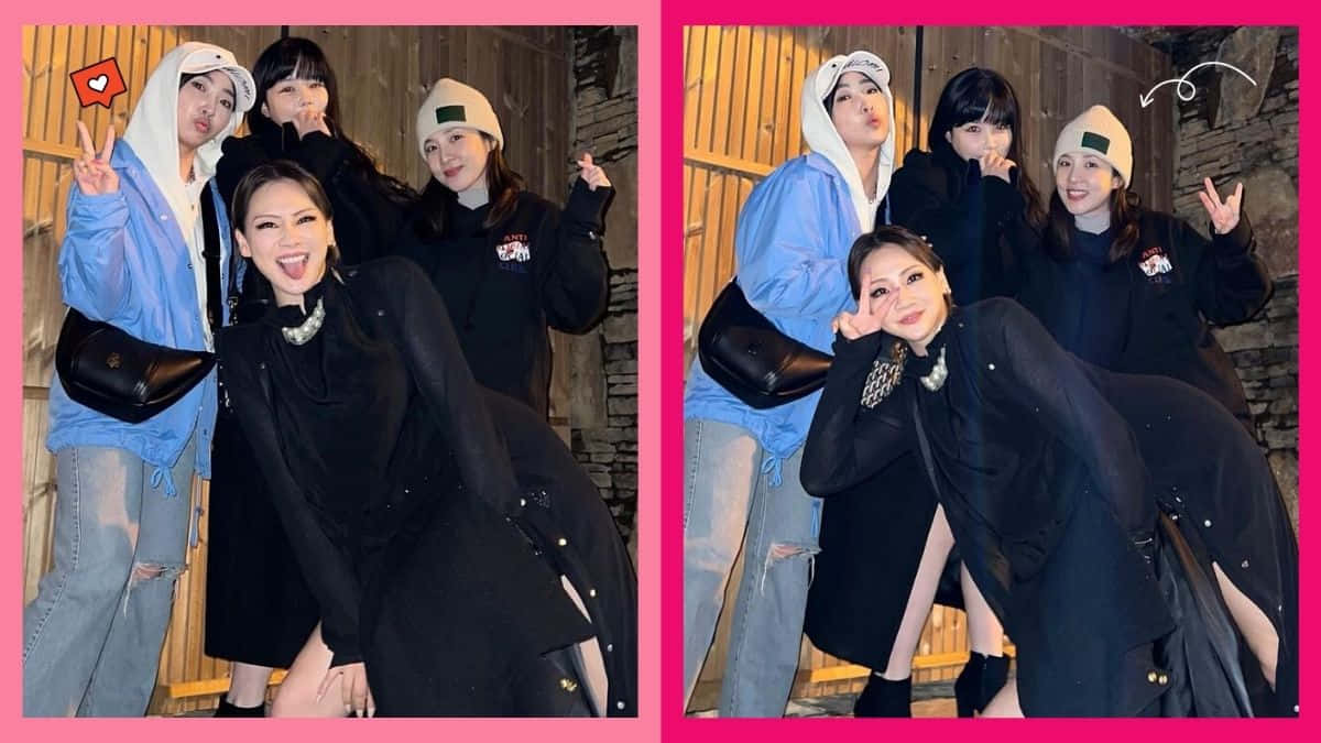 2NE1 桌布 壁紙 — 四個朋友在木牆前以分割畫面照片俏皮地擺姿勢，穿著連帽衫和黑色服裝，帶有亮粉色邊框。