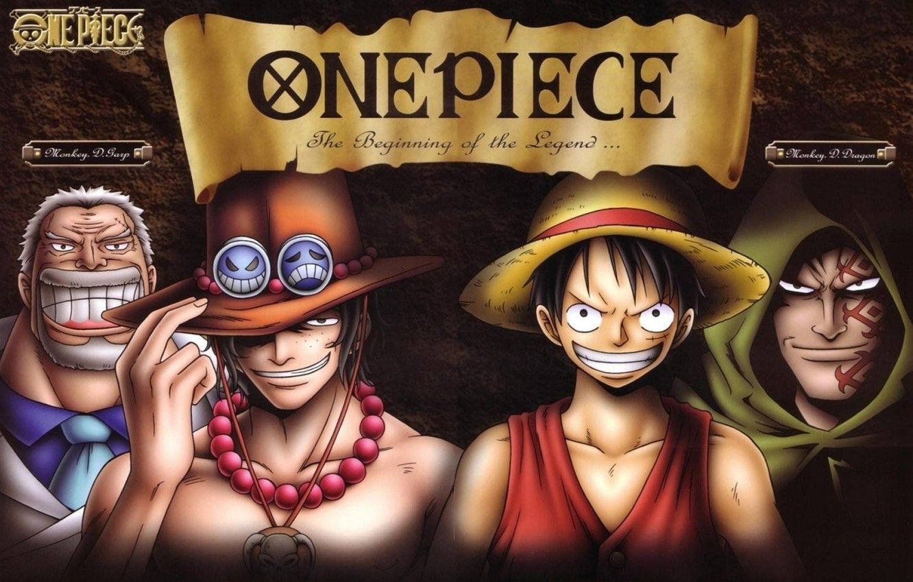 monkey d dragon 桌布 壁紙 — 四個標誌性的One Piece角色對著宣告他們傳奇冒險開始的羊皮紙橫幅猙獰地咧嘴笑。