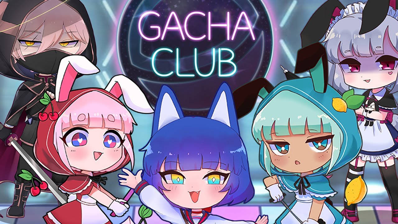 club 桌布 壁紙 — 四個穿著色彩繽紛服裝的Q版動漫女孩，在閃爍的霓虹Gacha Club招牌下開心地擺姿勢。