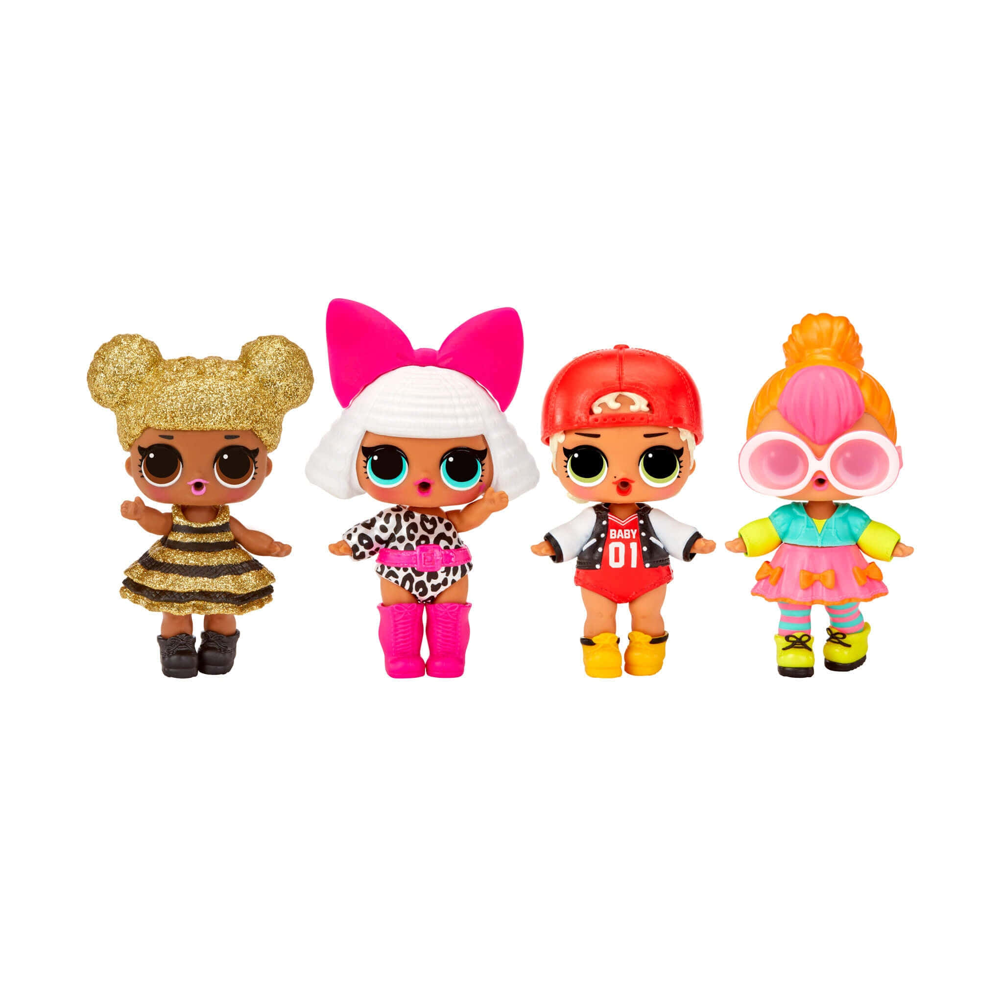 Doll 桌布 壁紙 — 四個色彩繽紛的LOL Surprise公仔穿著鮮豔服裝，在純白背景前擺姿勢。