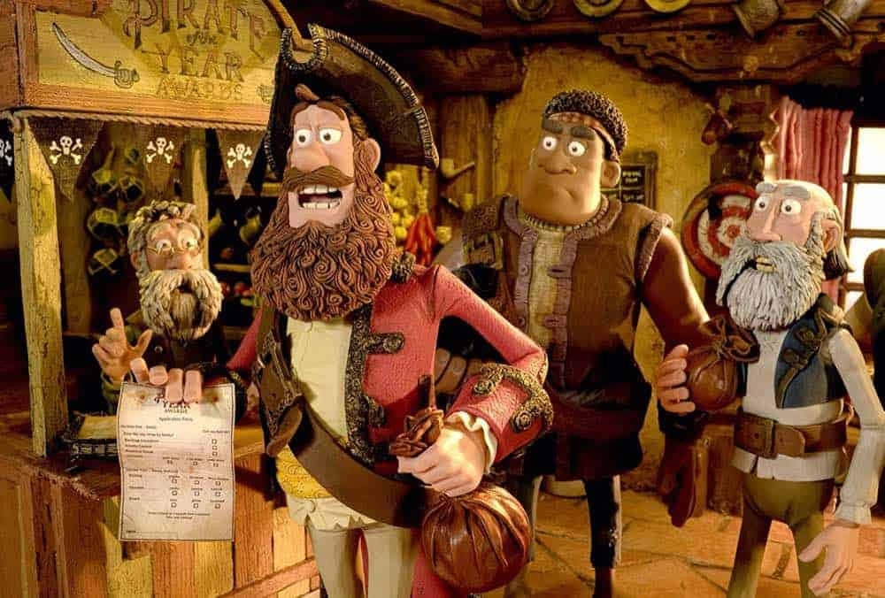 pirates 桌布 壁紙 — 四個表情誇張的黏土動畫海盜站在一個充滿海盜紀念品的鄉村木製酒館中。