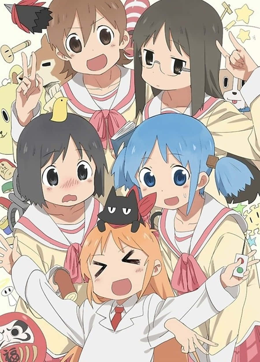 搞笑動漫 桌布 壁紙 — 四個開心的動畫女學生穿著校服，帶著俏皮的表情和可愛的動物絨毛玩具擺姿勢。