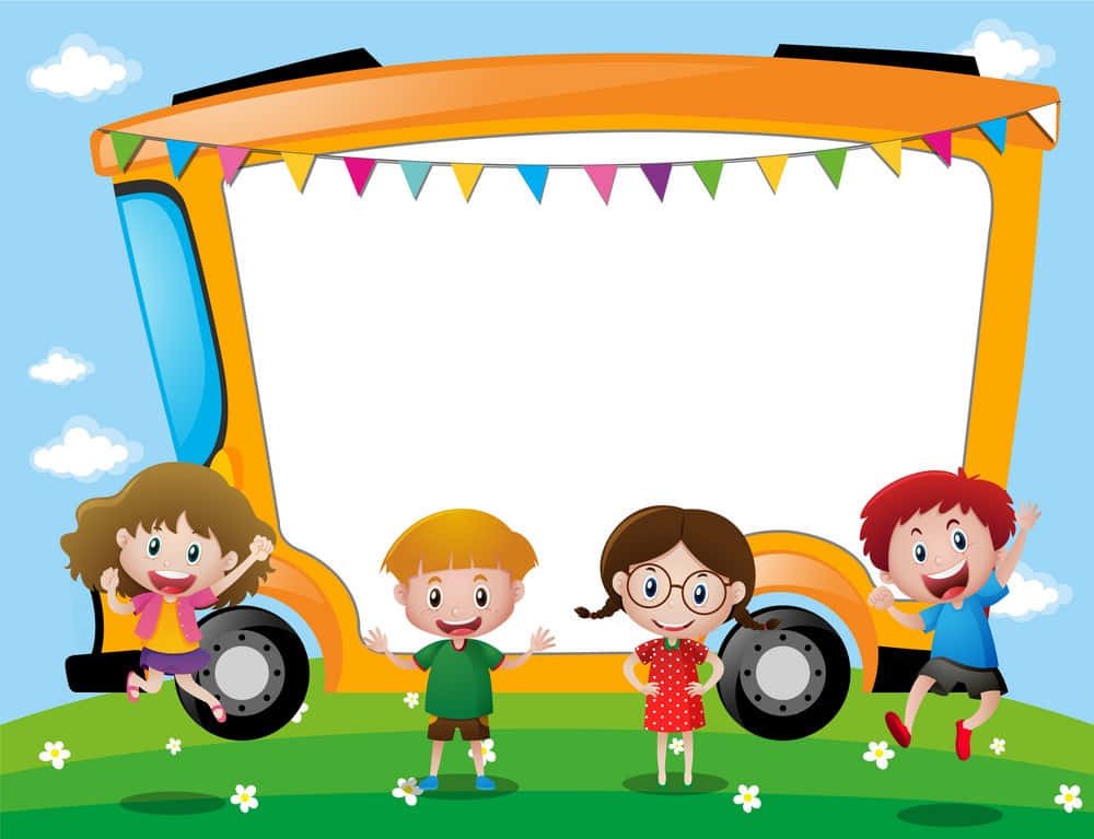 小孩動圖 桌布 壁紙 — 四個開心的卡通小孩站在一輛裝飾著彩色三角旗的黃色校車前，背景是藍天。