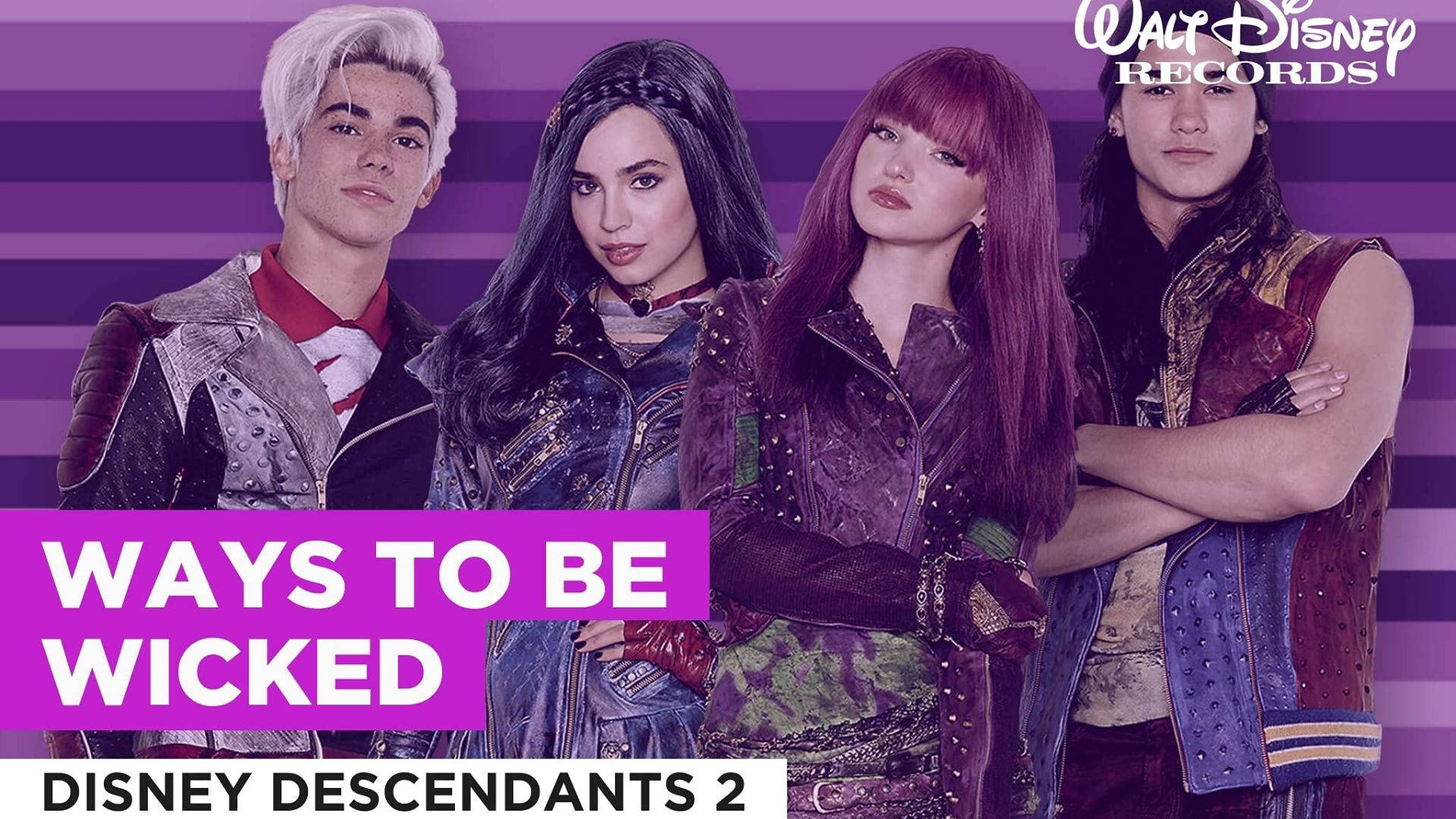 Descendants 桌布 壁紙 — 四個風格化的迪士尼《星光繼承者2》角色在紫色條紋背景上自信地擺姿勢，並配有粗體文字。