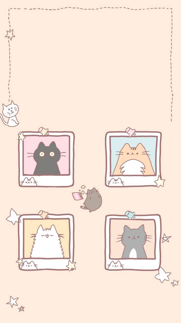 Cute Kawaii Cat 桌布 壁紙 — 四隻可愛卡通貓咪在拍立得相框內，漂浮在柔和蜜桃色背景上，散落星星，還有一隻小貓拿著杯子。