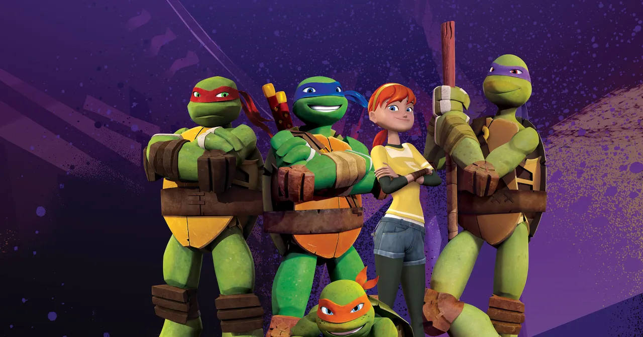 Ninja Turtle 桌布 壁紙 — 四隻忍者龜和一個女孩自信地站在充滿活力的紫色潑濺背景前。