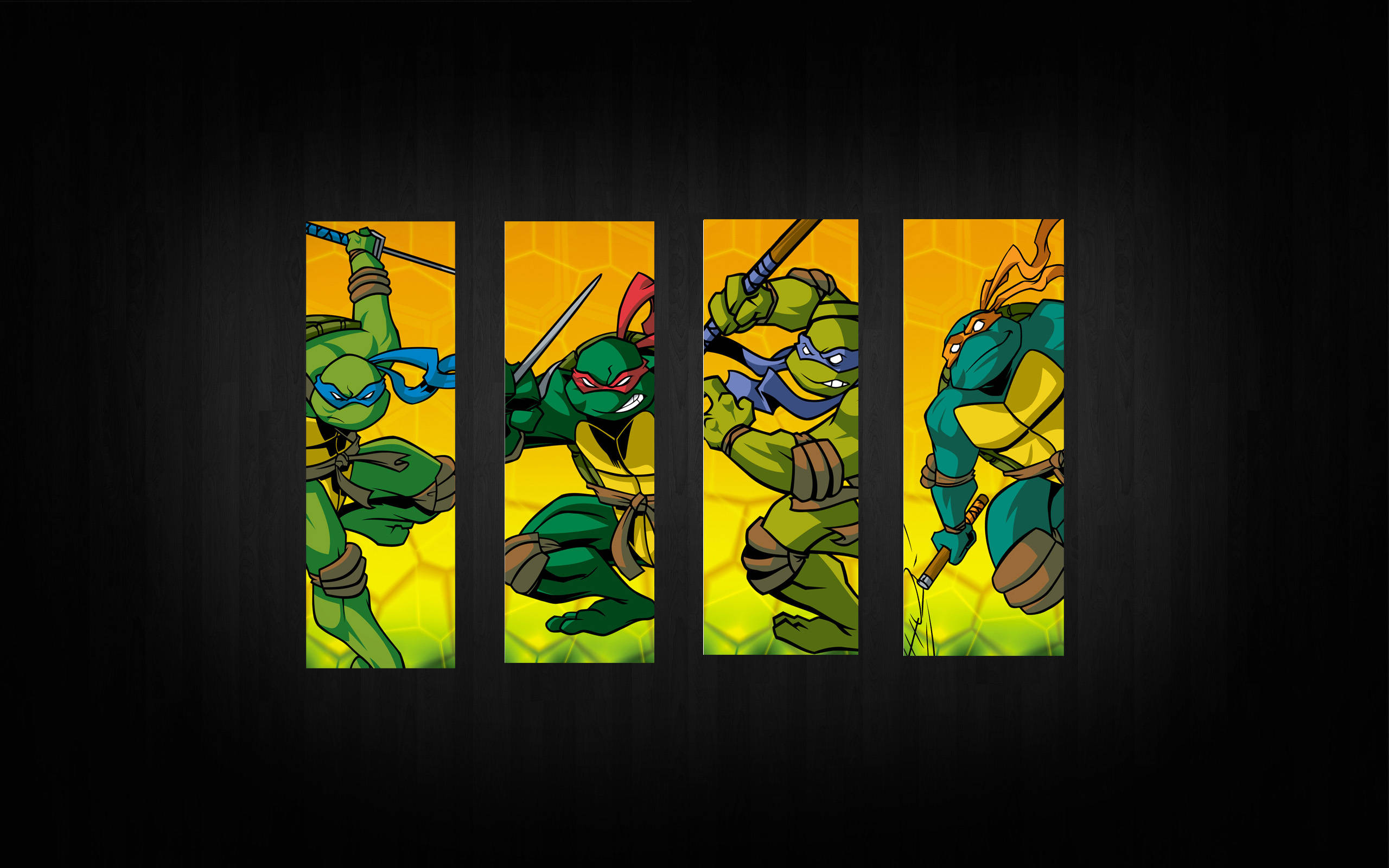 Ninja Turtle 桌布 壁紙 — 四隻忍者龜在深色木牆上以動態戰鬥姿勢對抗發光的黃色蜂巢背景。