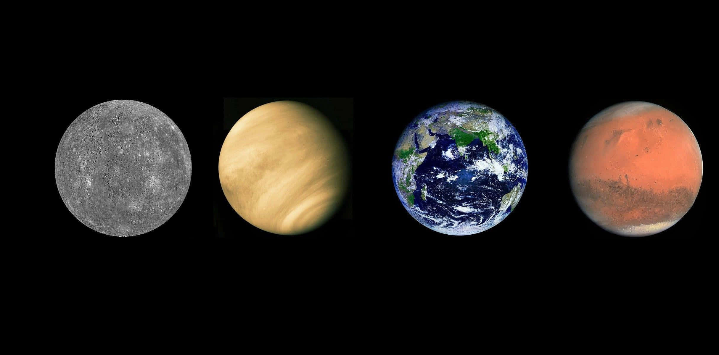 pluto 桌布 壁紙 — 四顆行星水星、金星、地球和火星並排顯示在黑色太空背景上。