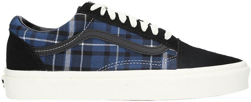 Vans 桌布 壁紙 — 在工作室燈光下展示的黑藍格子Vans運動鞋，配有白色鞋帶和鞋底。