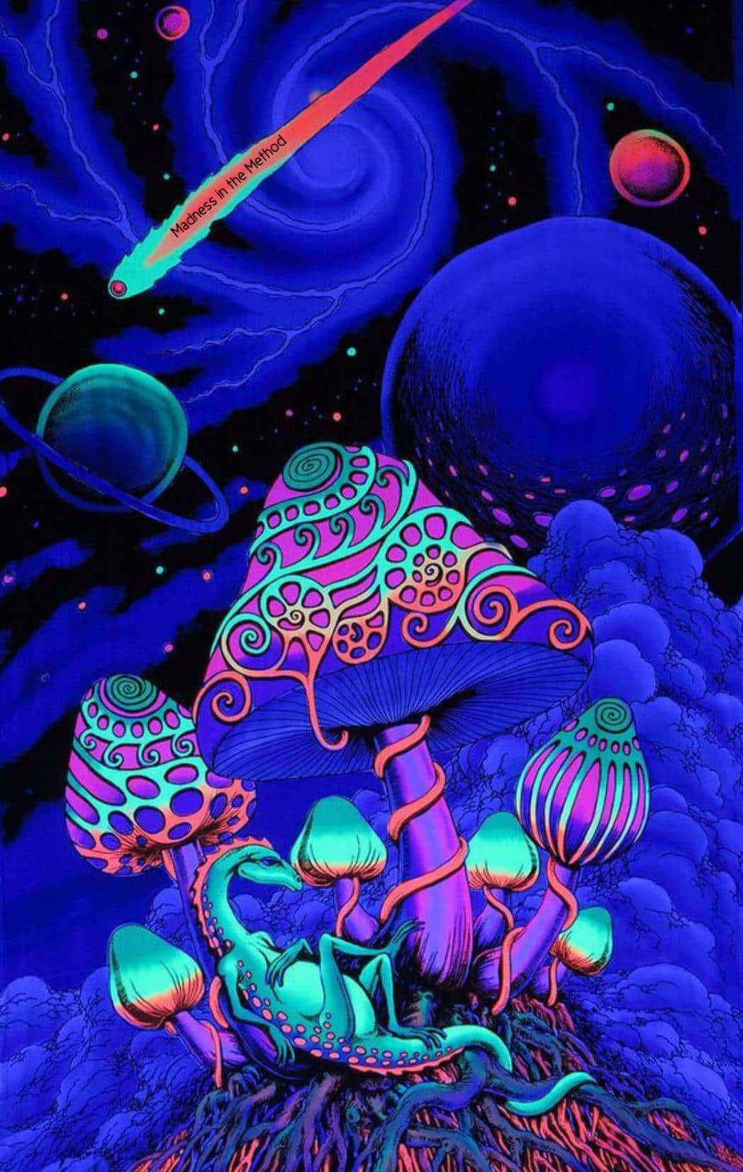 Trippy Mushroom 桌布 壁紙 — 在旋轉的黑暗天空下，發光的霓虹蘑菇和行星構成的迷幻宇宙場景。