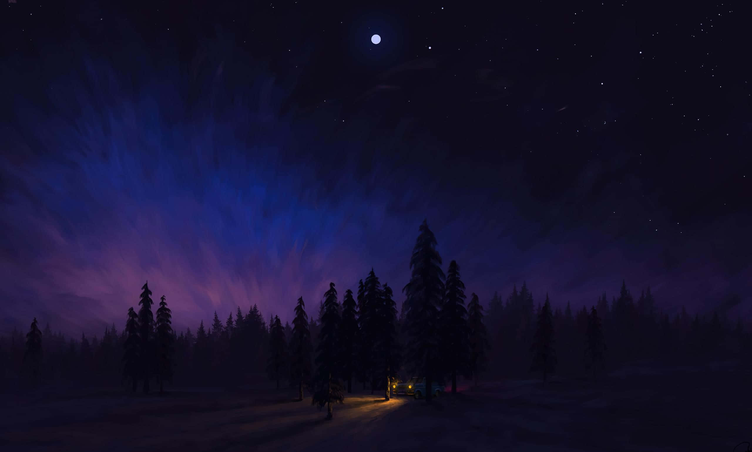 Night Forest 桌布 壁紙 — 在星光燦爛的夜空下，一座孤獨的小屋散發著溫暖的光芒，紫色和藍色的極光在白雪覆蓋的松樹林上空盤旋。