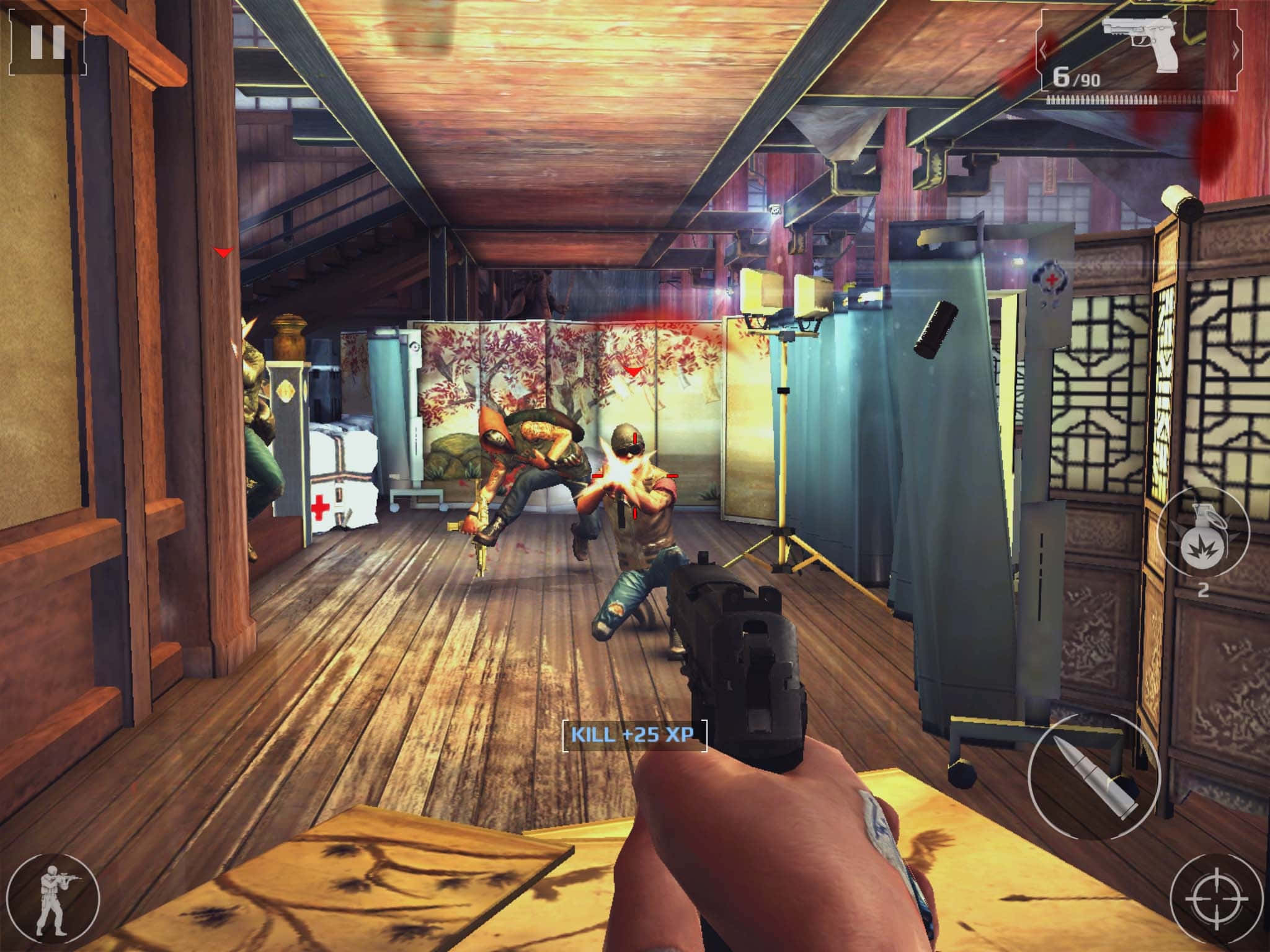 Fps Games 桌布 壁紙 — 在木製日式房間中進行第一人稱射擊遊戲，殭屍正在攻擊。