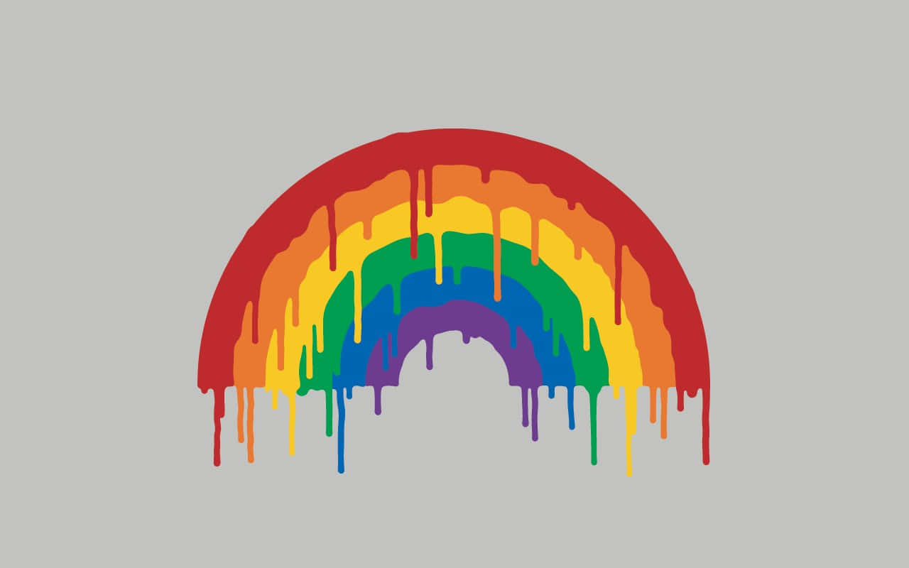 Pride Aesthetic 桌布 壁紙 — 在柔和的灰色背景上，一條充滿活力的彩虹帶有滴落的油漆色彩。