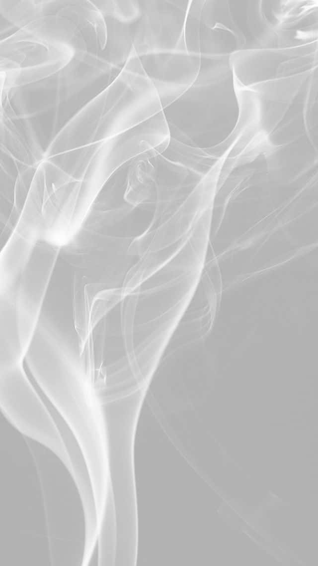 Light Gray iPhone 桌布 壁紙 — 在極簡抽象構圖中，白色的縹緲煙霧優雅地盤旋在柔和的灰色背景上。