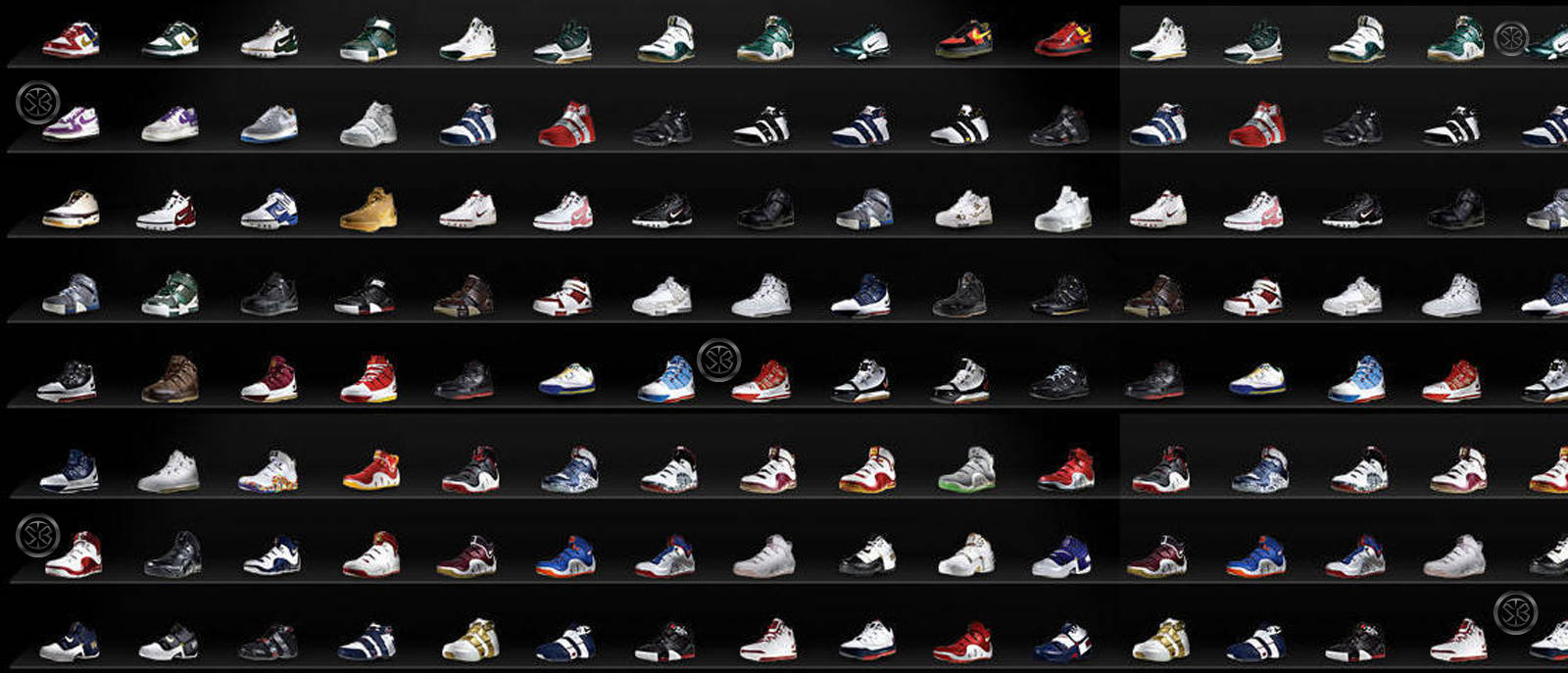Sneaker 桌布 壁紙 — 在極簡收藏設置中，黑色架子上展示著一排排色彩繽紛的運動鞋。