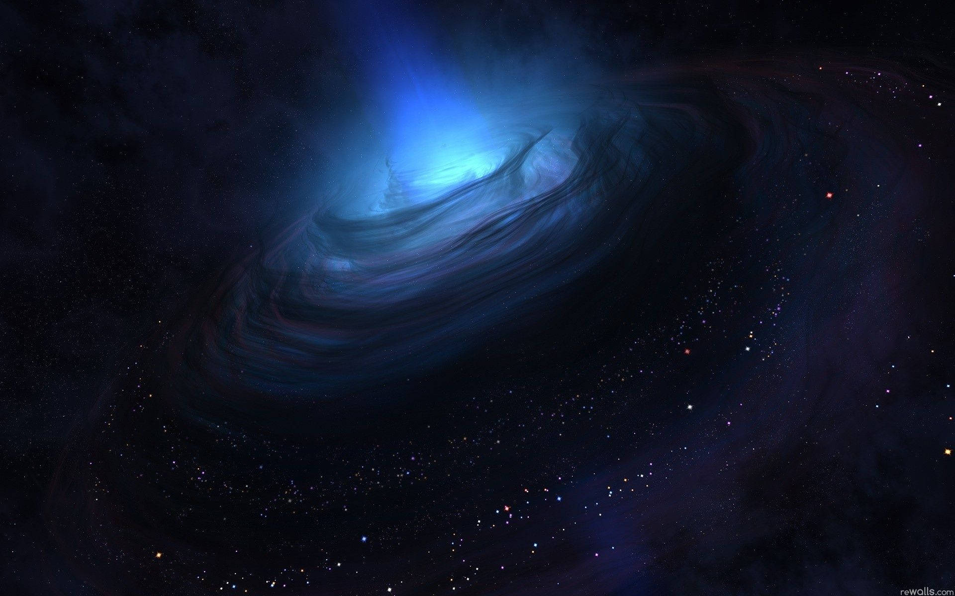 黑洞 桌布 壁紙 — 在深空中旋轉的藍色星系，帶有發光的核心和星場。