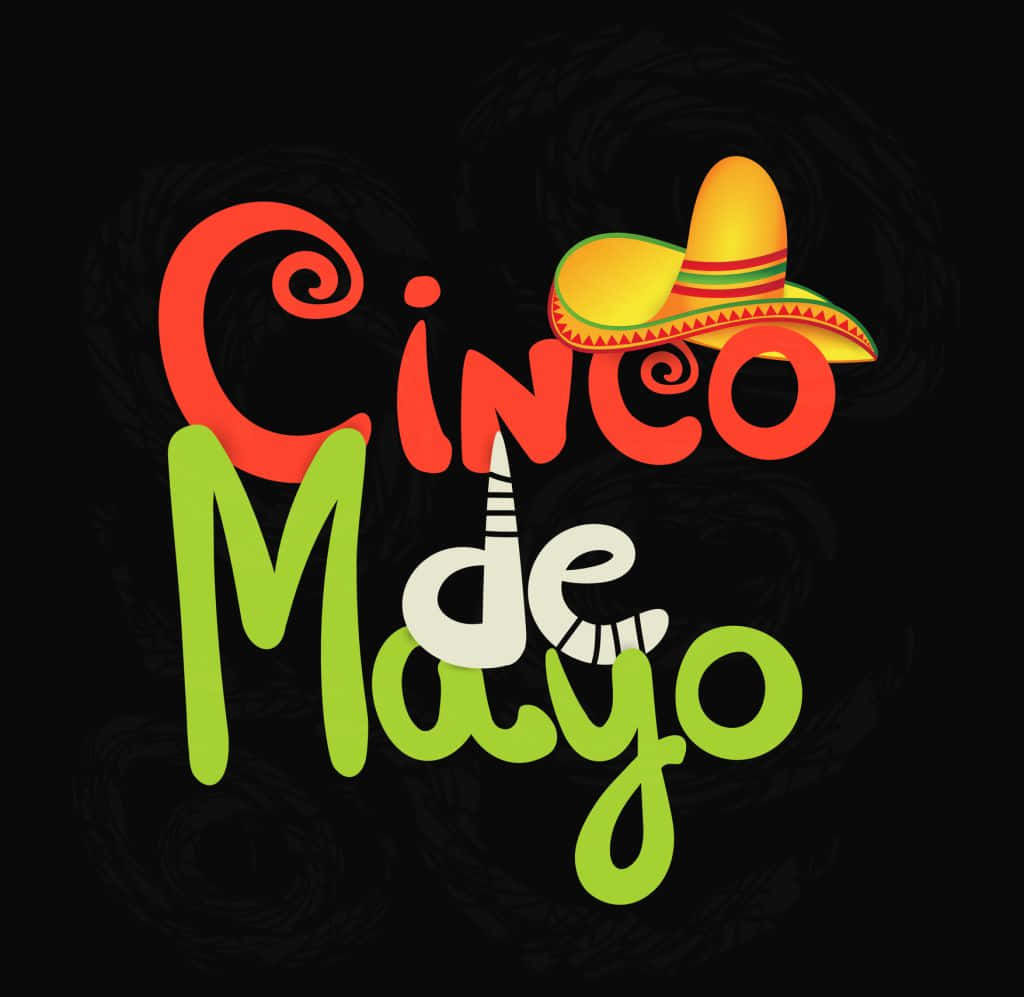 Happy Cinco De Mayo 桌布 壁紙 — 在深色漩渦背景上，紅色和綠色的鮮豔Cinco de Mayo文字，字母O上方有一個黃色闊邊帽。