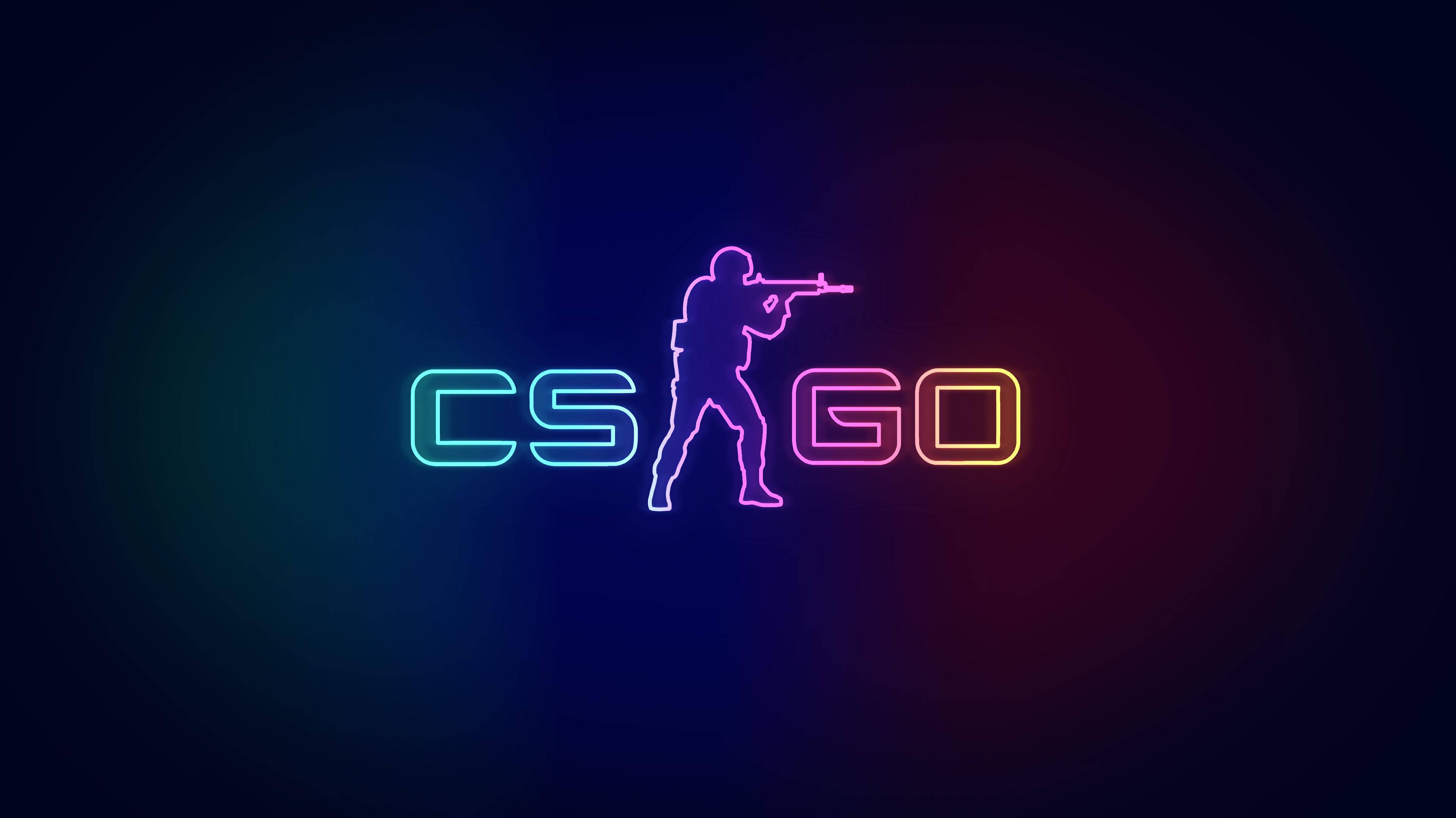 Cs Go 桌布 壁紙 — 在深色漸變背景上帶有射手剪影的霓虹發光CS GO標誌。